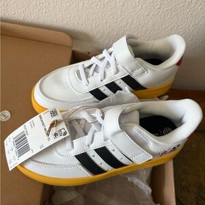 Adidas Kids White and Black Sneakers with Yellow Sole -Breaknet Mickey size 13.5